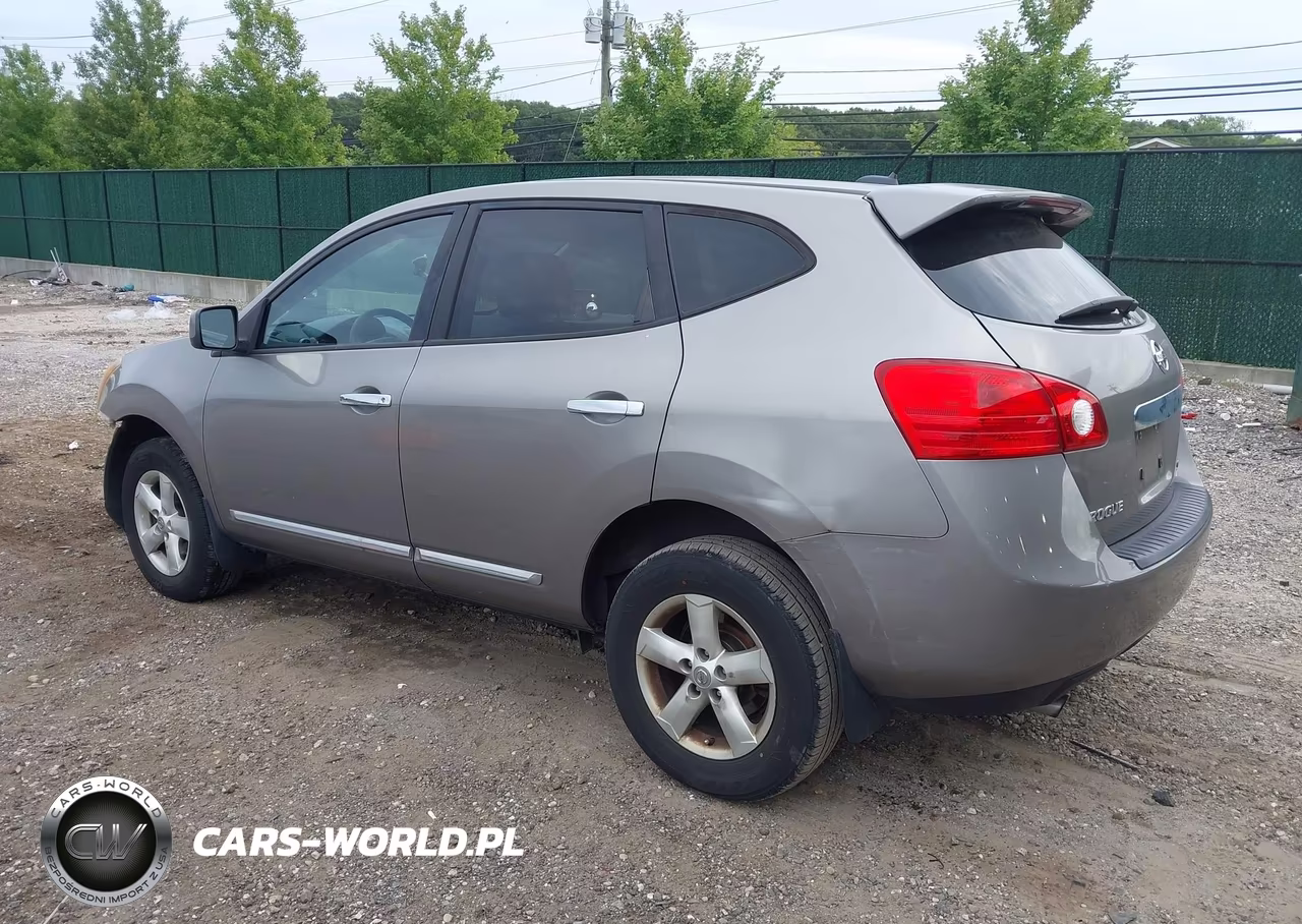 2013 Nissan Rogue S VIN:JN8AS5MV5DW605317 - 3