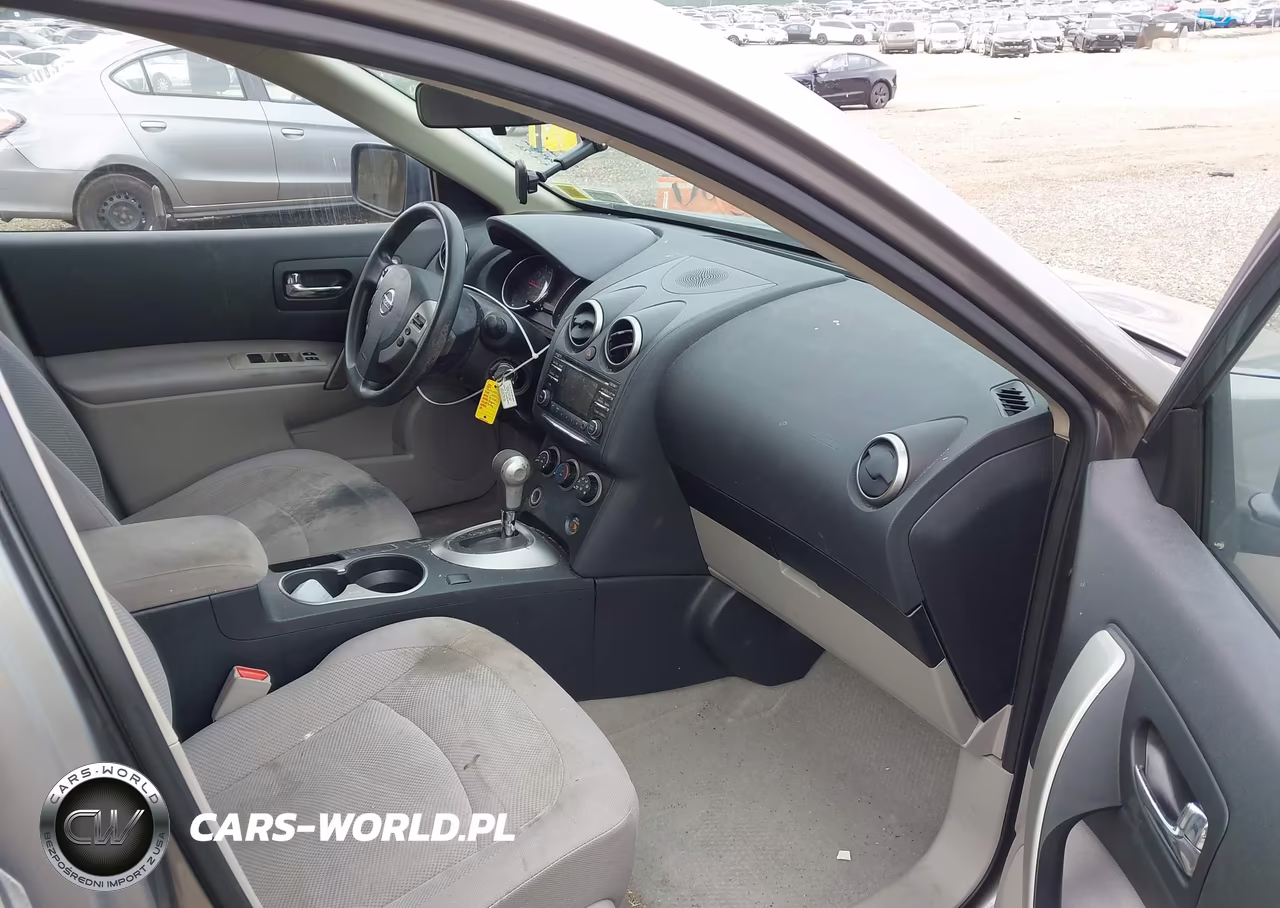 2013 Nissan Rogue S VIN:JN8AS5MV5DW605317 - 5