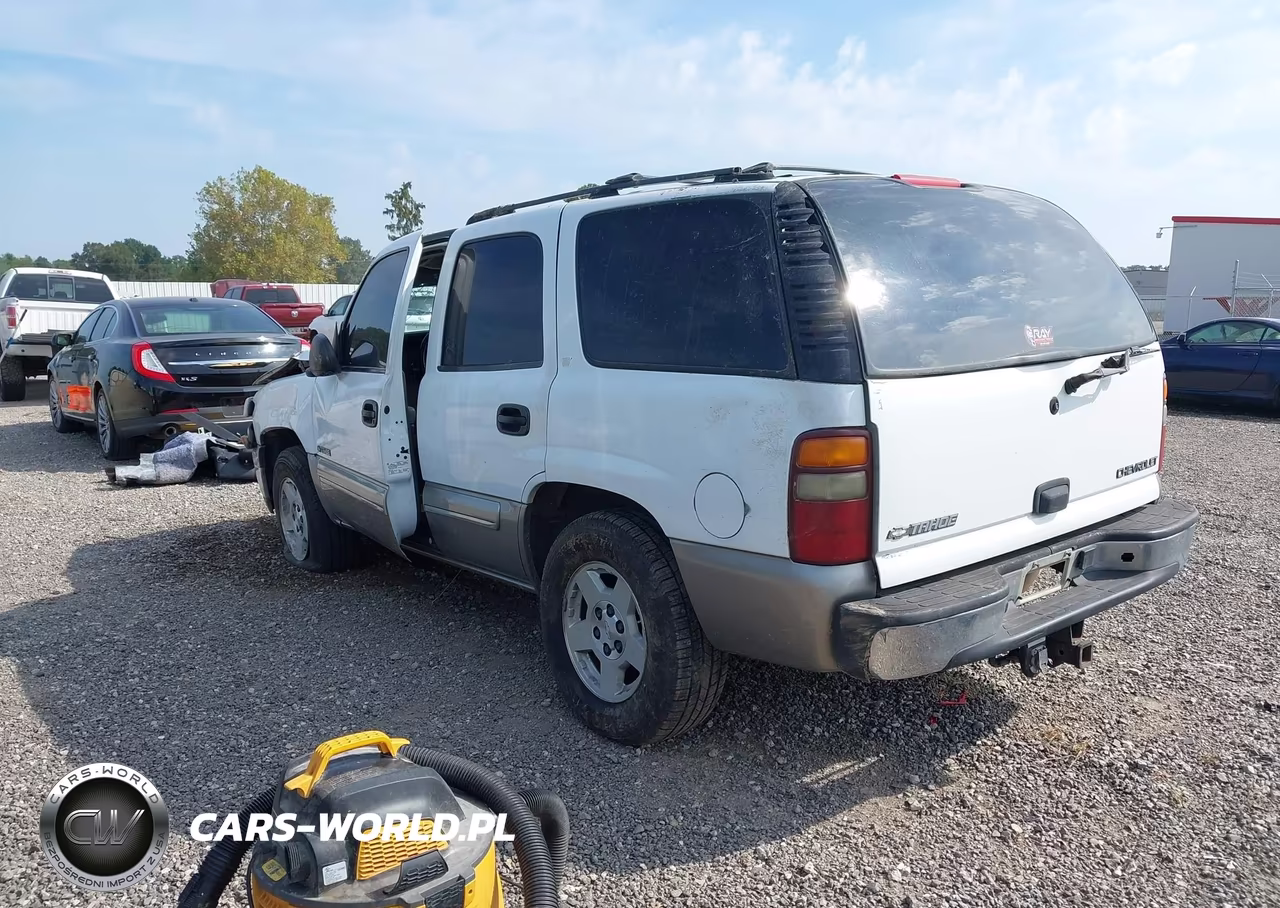 2000 Chevrolet Tahoe All New Ls VIN:1GNEC13TXYJ112634 - 3
