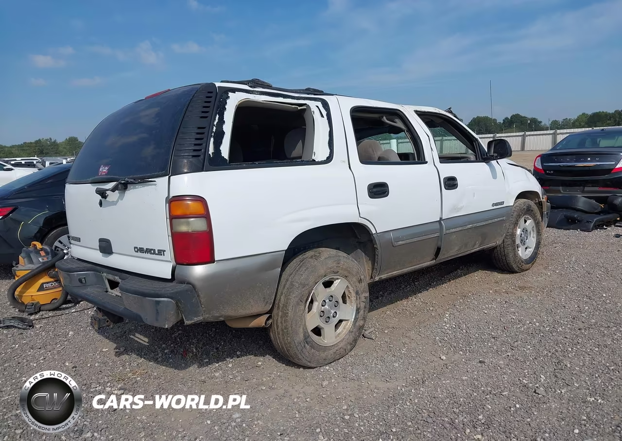 2000 Chevrolet Tahoe All New Ls VIN:1GNEC13TXYJ112634 - 4