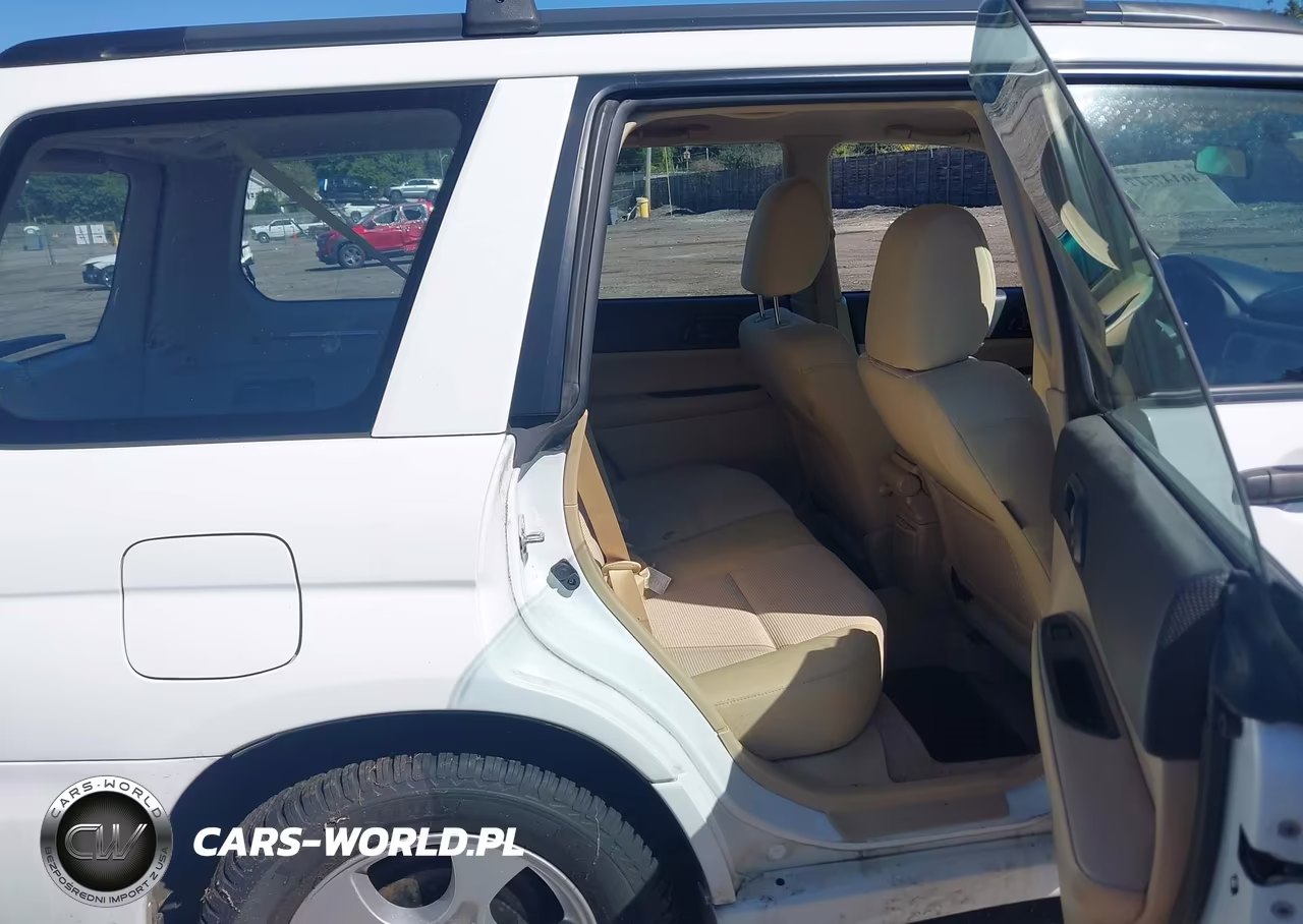 2007 Subaru Forester 2.5X VIN:JF1SG63687H748357 - 8