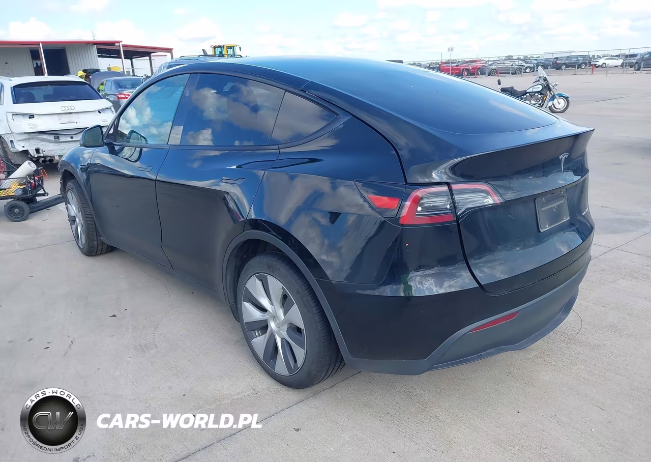 2024 Tesla Model Y Long Range Dual Motor All-Wheel Drive VIN:7SAYGDEE1RA253823 - 3