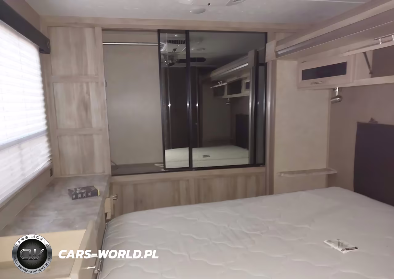 2019 Coachmen Catalina De Acat38Mkts VIN:5ZT2CA4B1KX016119 - 14