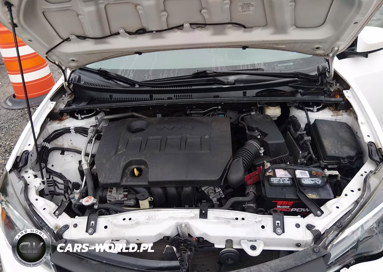 2018 Toyota Corolla Le VIN:5YFBURHE3JP846907 - 10