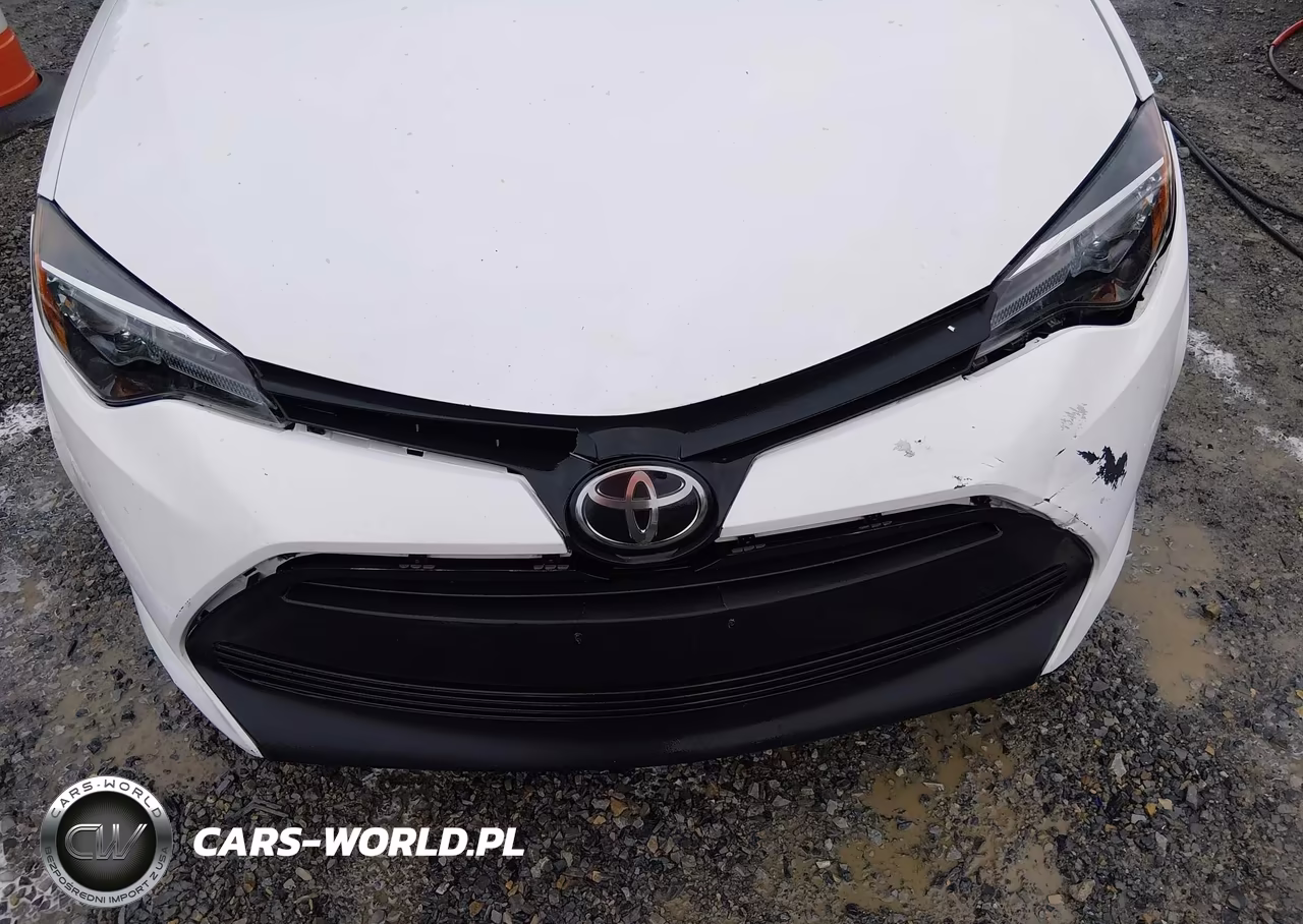 2018 Toyota Corolla Le VIN:5YFBURHE3JP846907 - 20