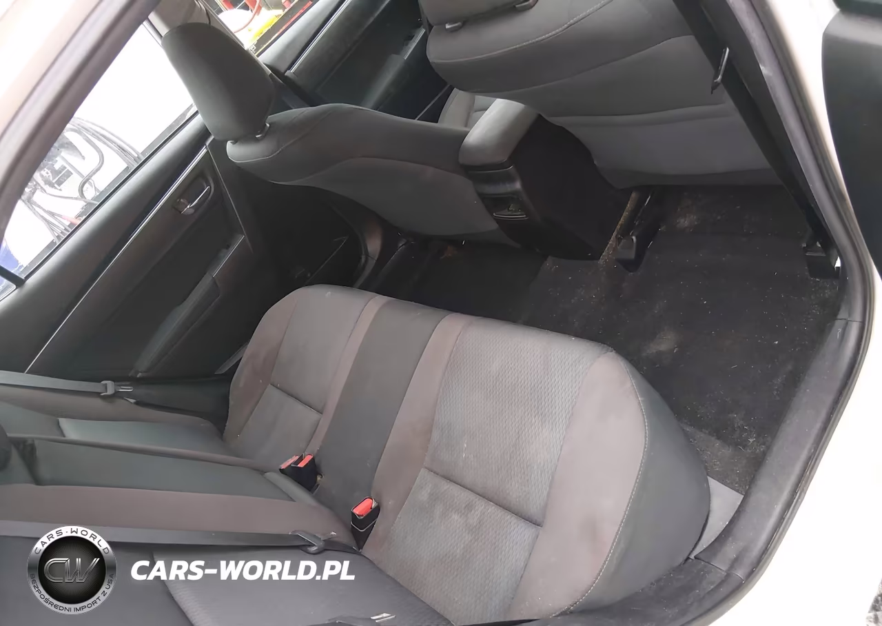2018 Toyota Corolla Le VIN:5YFBURHE3JP846907 - 8