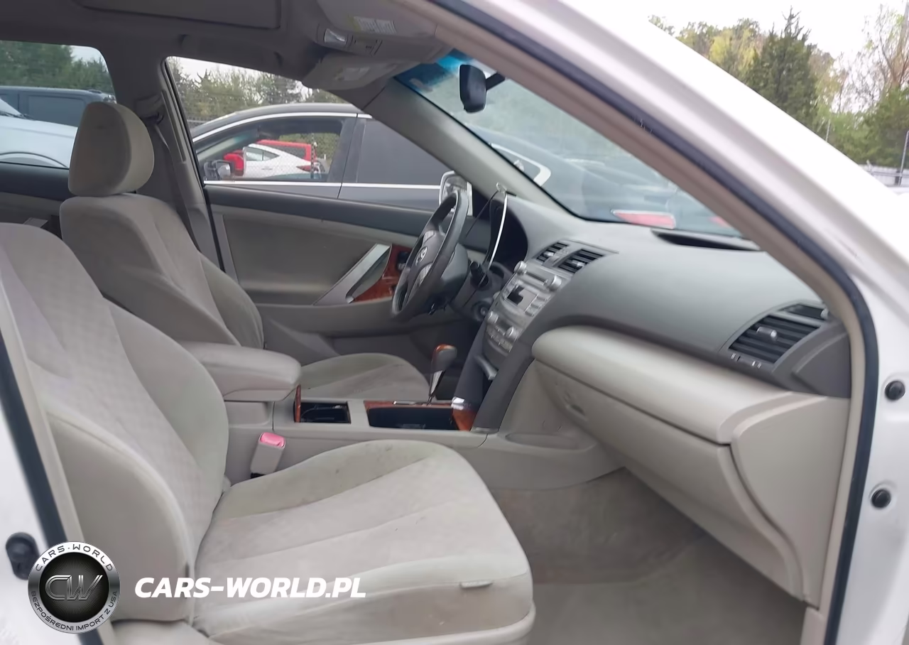 2010 Toyota Camry Xle VIN:JTNBF3EK3A3003585 - 5