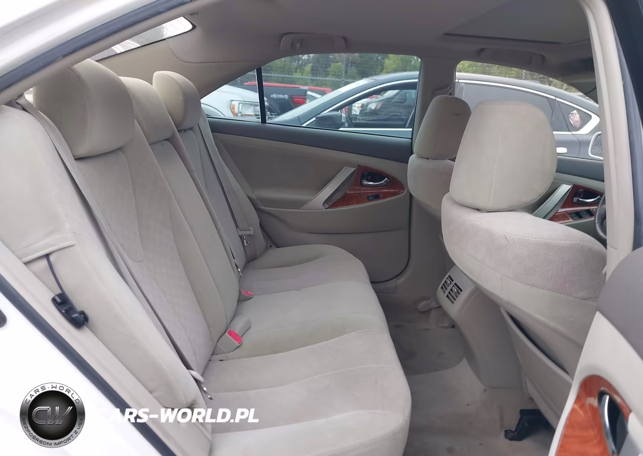 2010 Toyota Camry Xle VIN:JTNBF3EK3A3003585 - 8