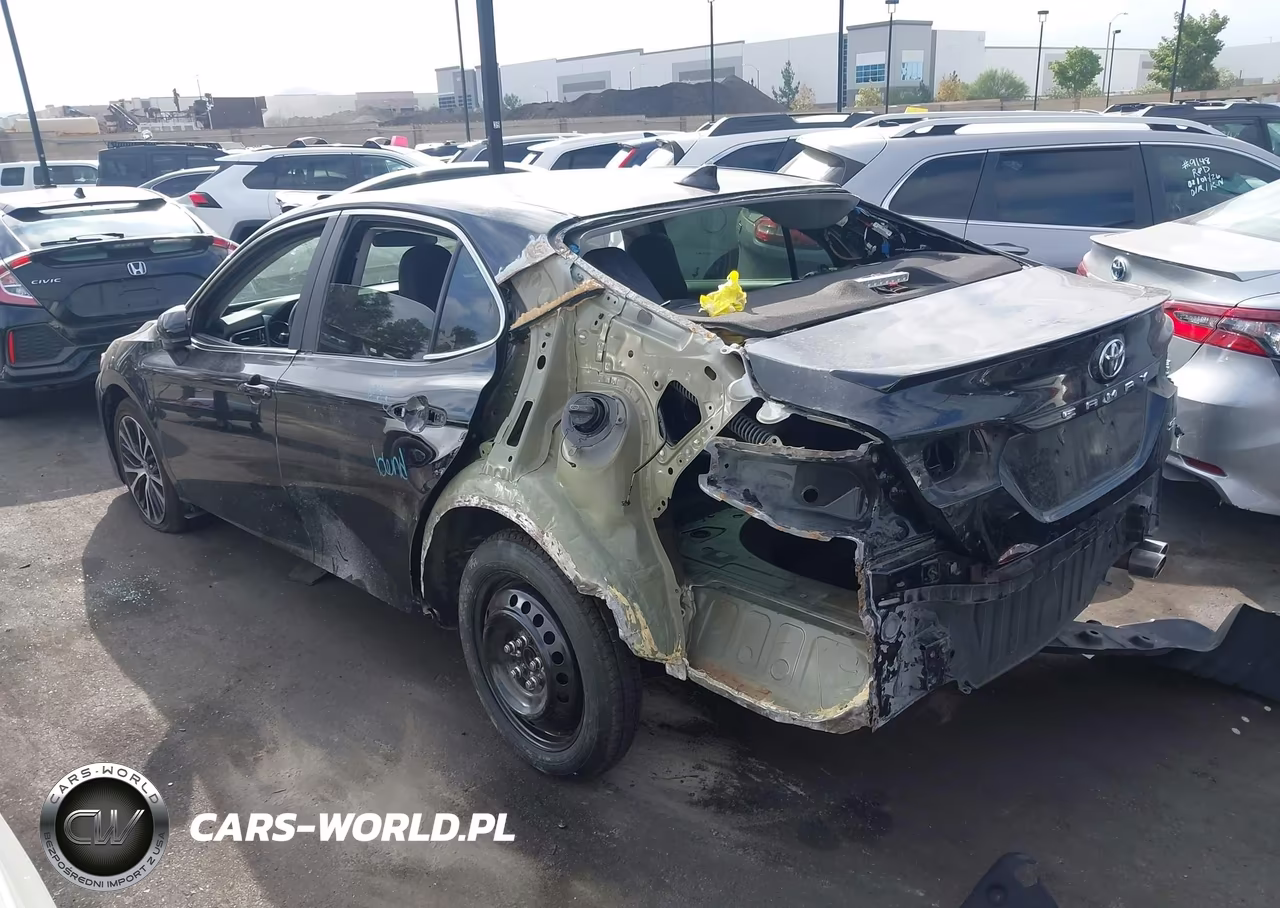 2020 Toyota Camry Se VIN:4T1G11AK5LU954818 - 3