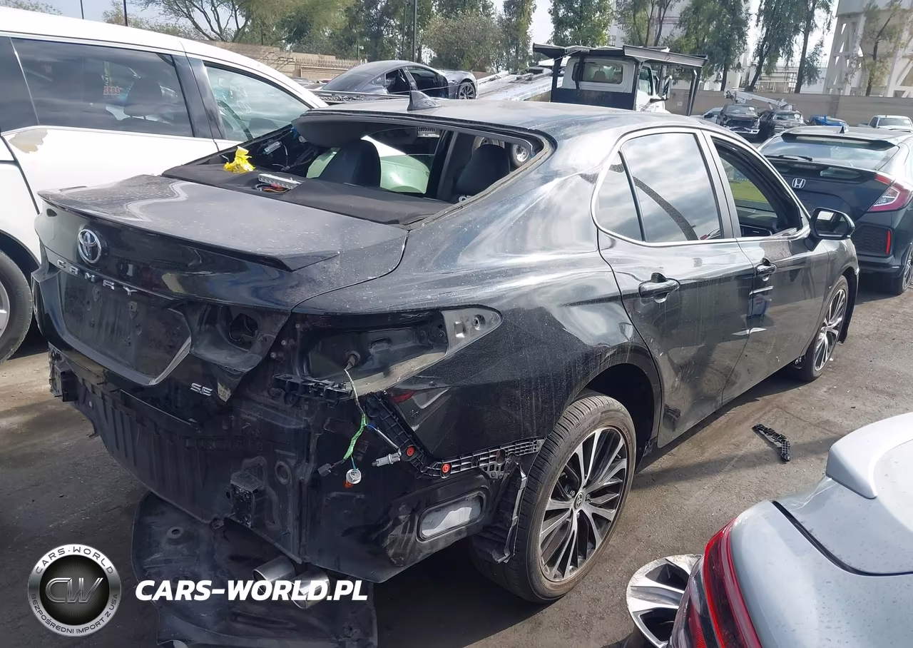 2020 Toyota Camry Se VIN:4T1G11AK5LU954818 - 4