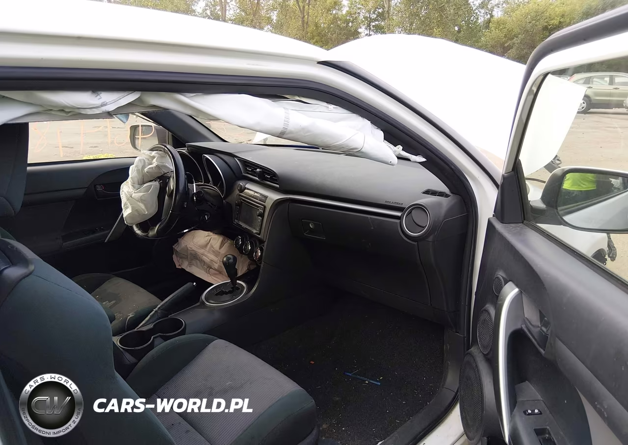 2015 Scion Tc VIN:JTKJF5C79F3091360 - 5