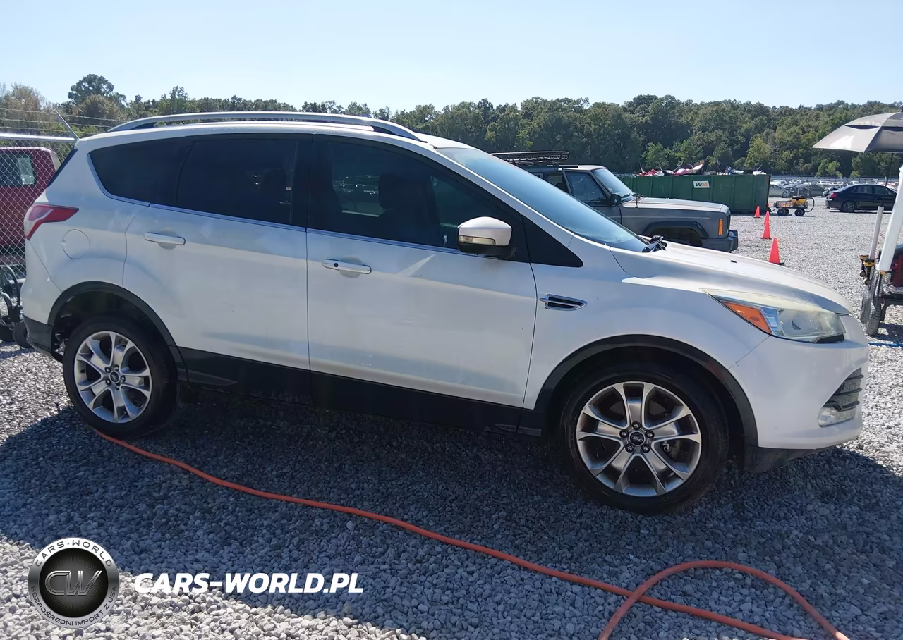 2015 Ford Escape Titanium VIN:1FMCU0J98FUC35225 - 13
