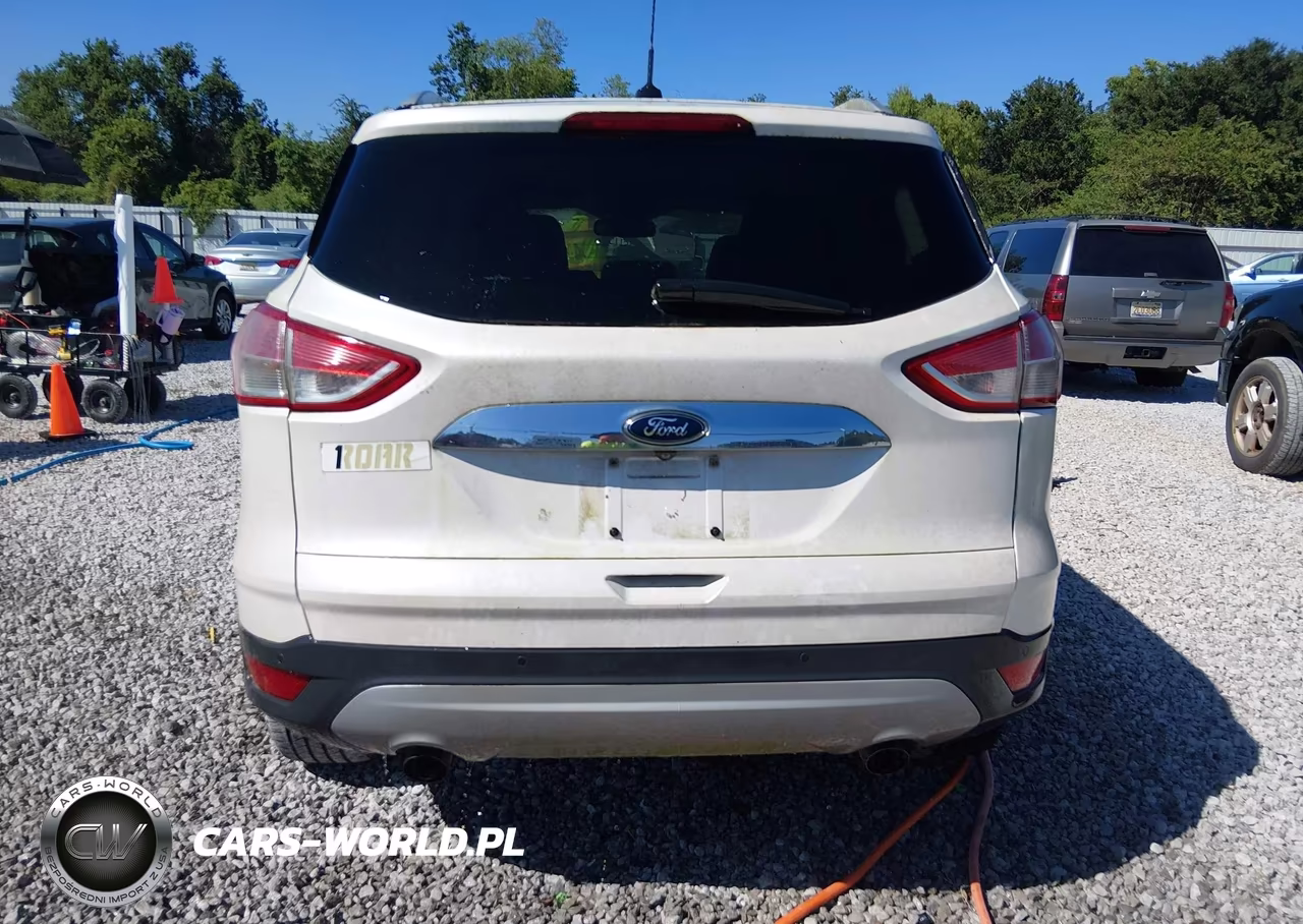2015 Ford Escape Titanium VIN:1FMCU0J98FUC35225 - 16