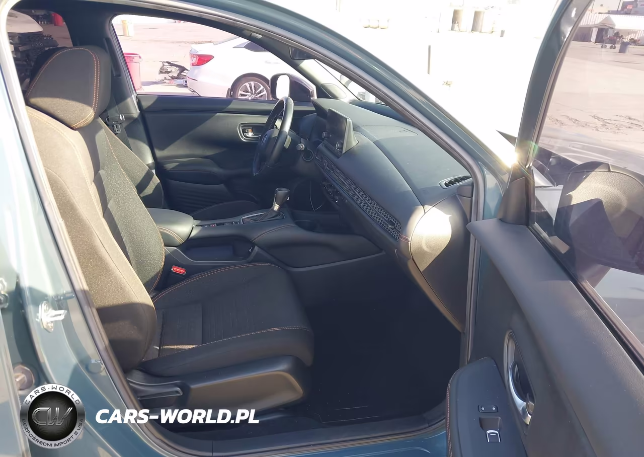2023 Honda Hr-V 2Wd Sport VIN:3CZRZ1H56PM735473 - 5