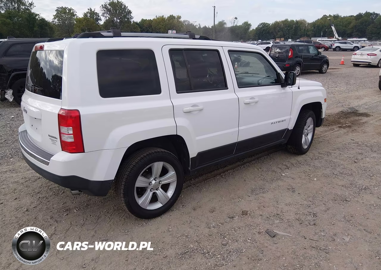2014 Jeep Patriot Limited VIN:1C4NJRCBXED928659 - 4
