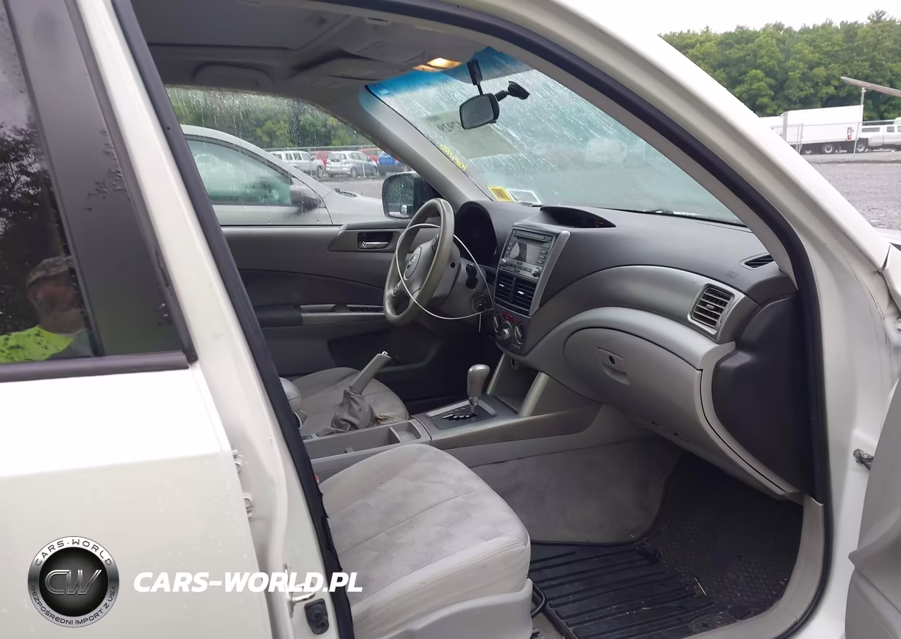 2010 Subaru Forester 2.5X Premium VIN:JF2SH6CC8AH902913 - 5