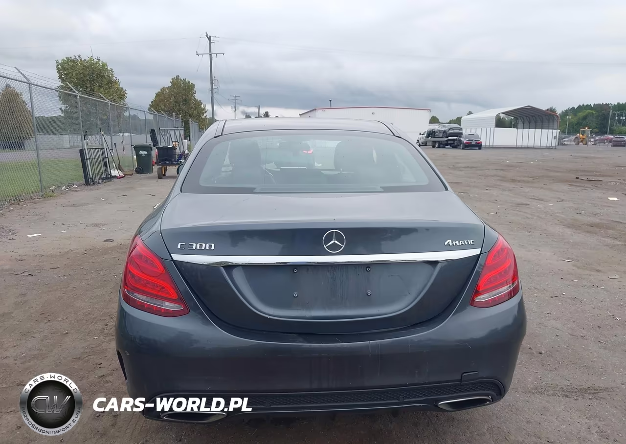 2015 Mercedes-Benz C 300 Sport 4Matic VIN:55SWF4KB3FU004406 - 17