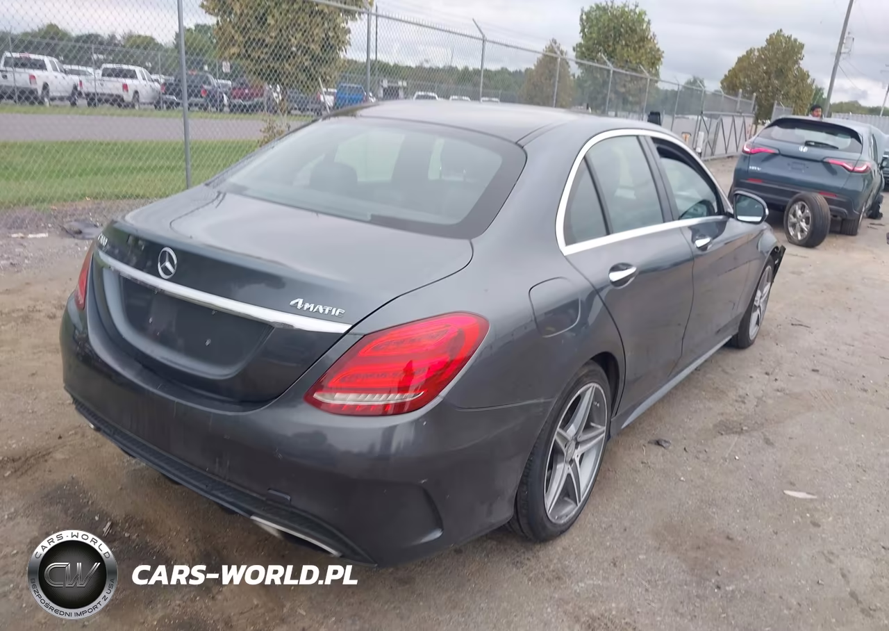 2015 Mercedes-Benz C 300 Sport 4Matic VIN:55SWF4KB3FU004406 - 4