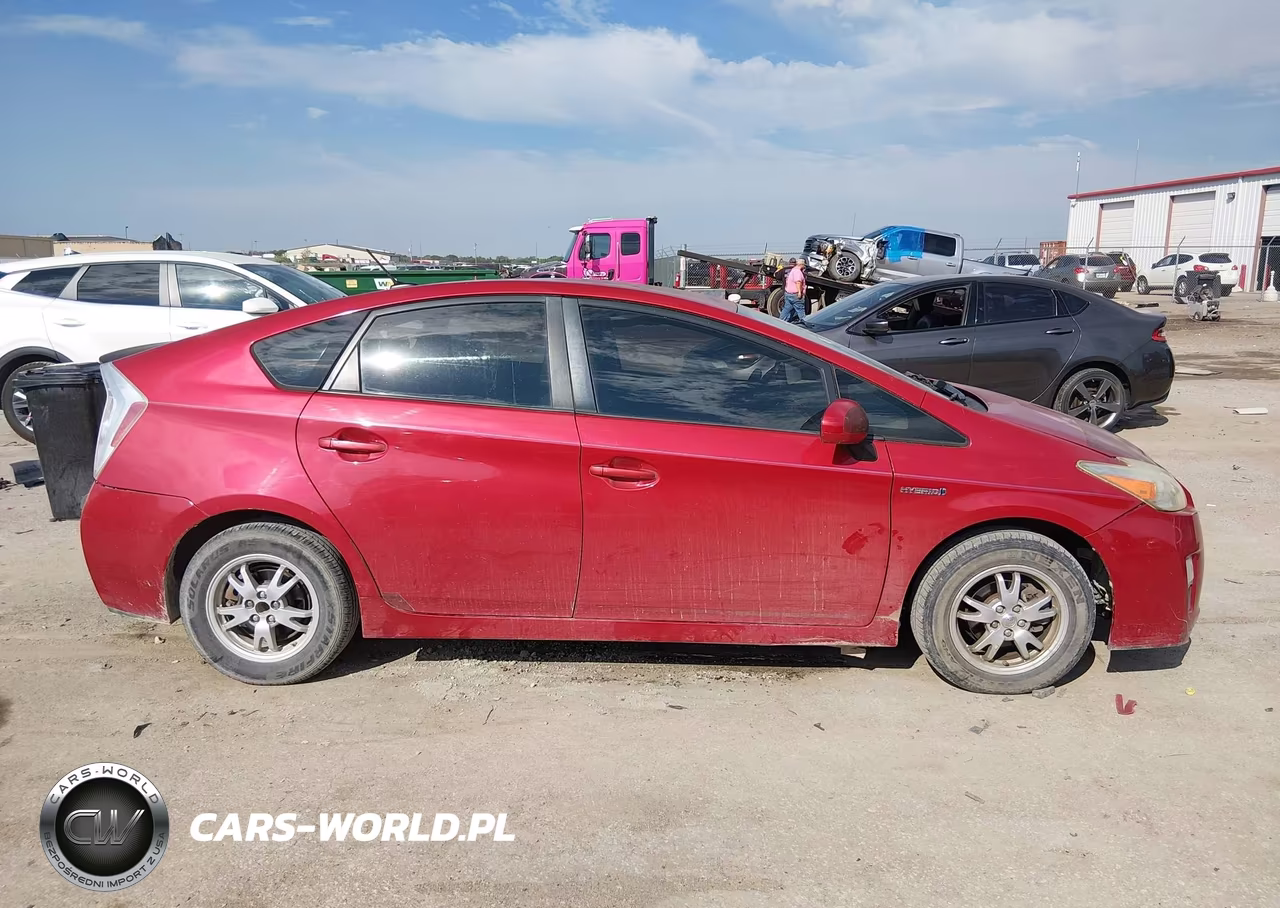 2011 Toyota Prius Two VIN:JTDKN3DU7B0309220 - 13