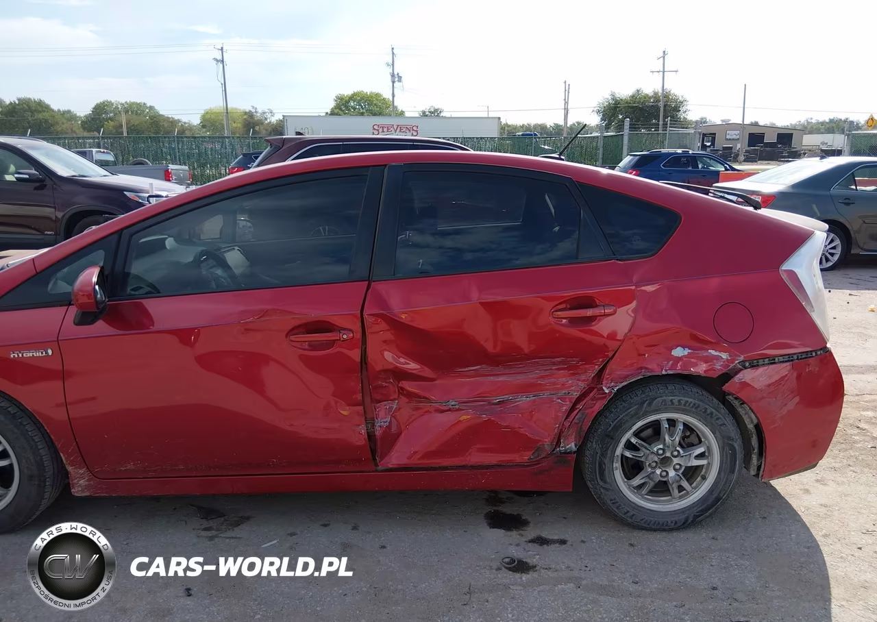 2011 Toyota Prius Two VIN:JTDKN3DU7B0309220 - 6