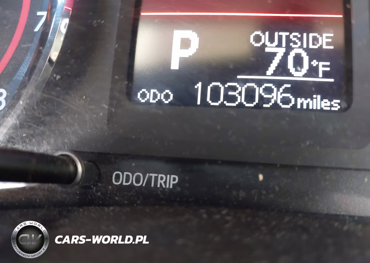 2018 Toyota Corolla Le VIN:2T1BURHE1JC033873 - 16