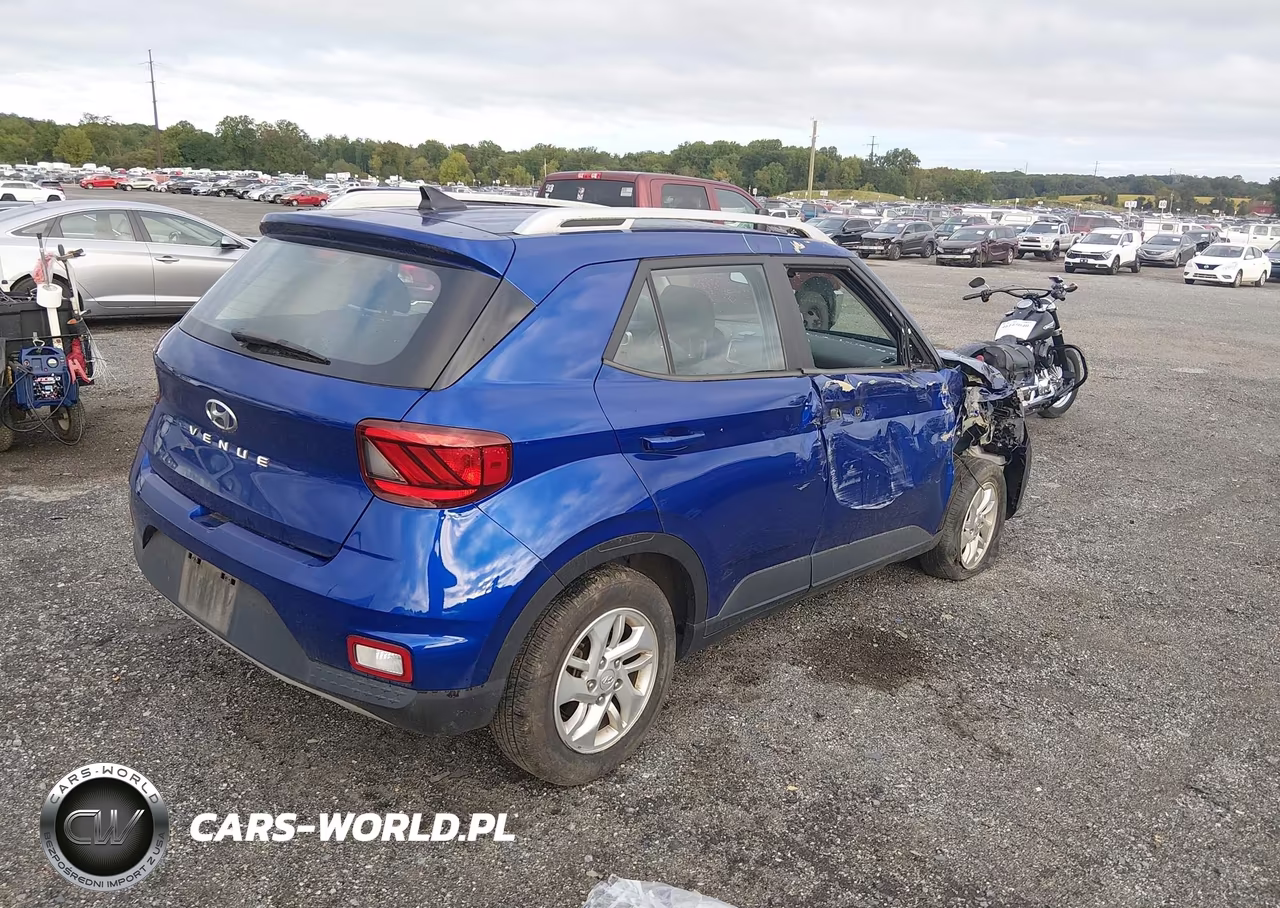 2020 Hyundai Venue Sel VIN:KMHRC8A30LU031036 - 4