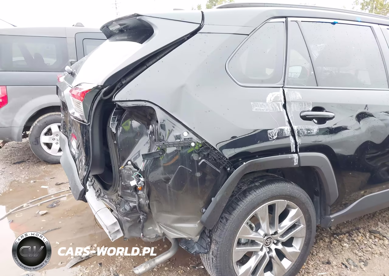 2023 Toyota Rav4 Xle Premium VIN:2T3A1RFV2PW352446 - 6