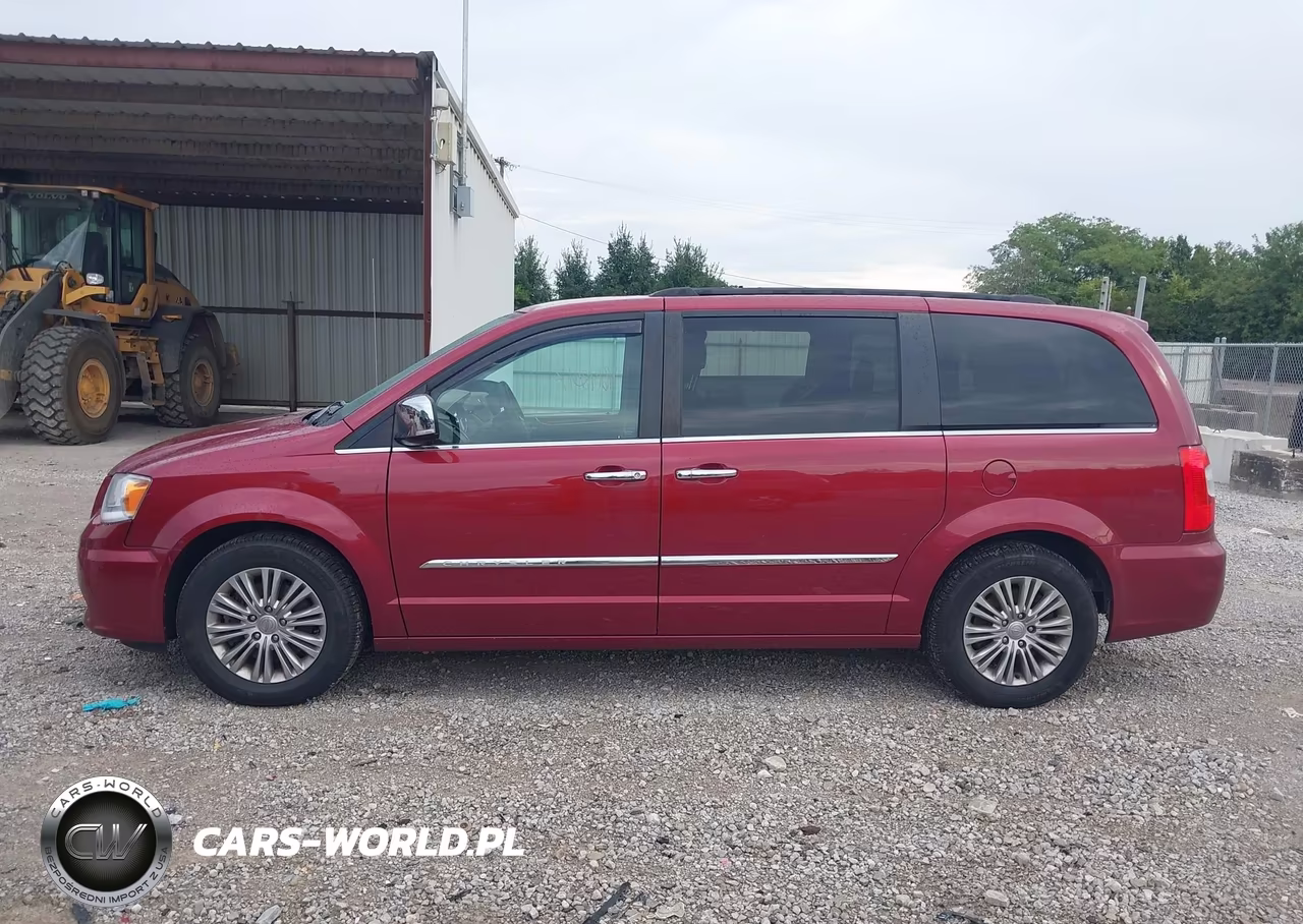 2015 Chrysler Town & Country Touring-L VIN:2C4RC1CG9FR755093 - 14