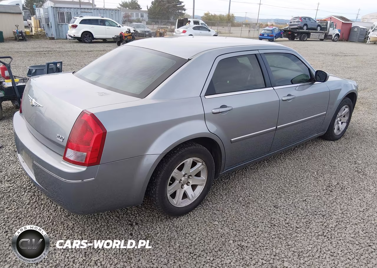 2006 Chrysler 300 Touring VIN:2C3KA53G46H458564 - 4