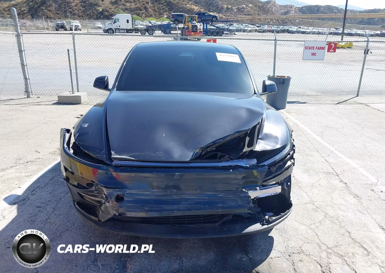 2026 Tesla Model Y Premium Rear-Wheel Drive-Rear-Wheel Drive VIN:7SAYGDED7TF525762 - 12