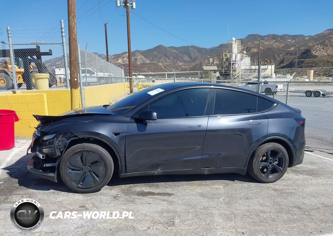 2026 Tesla Model Y Premium Rear-Wheel Drive-Rear-Wheel Drive VIN:7SAYGDED7TF525762 - 14