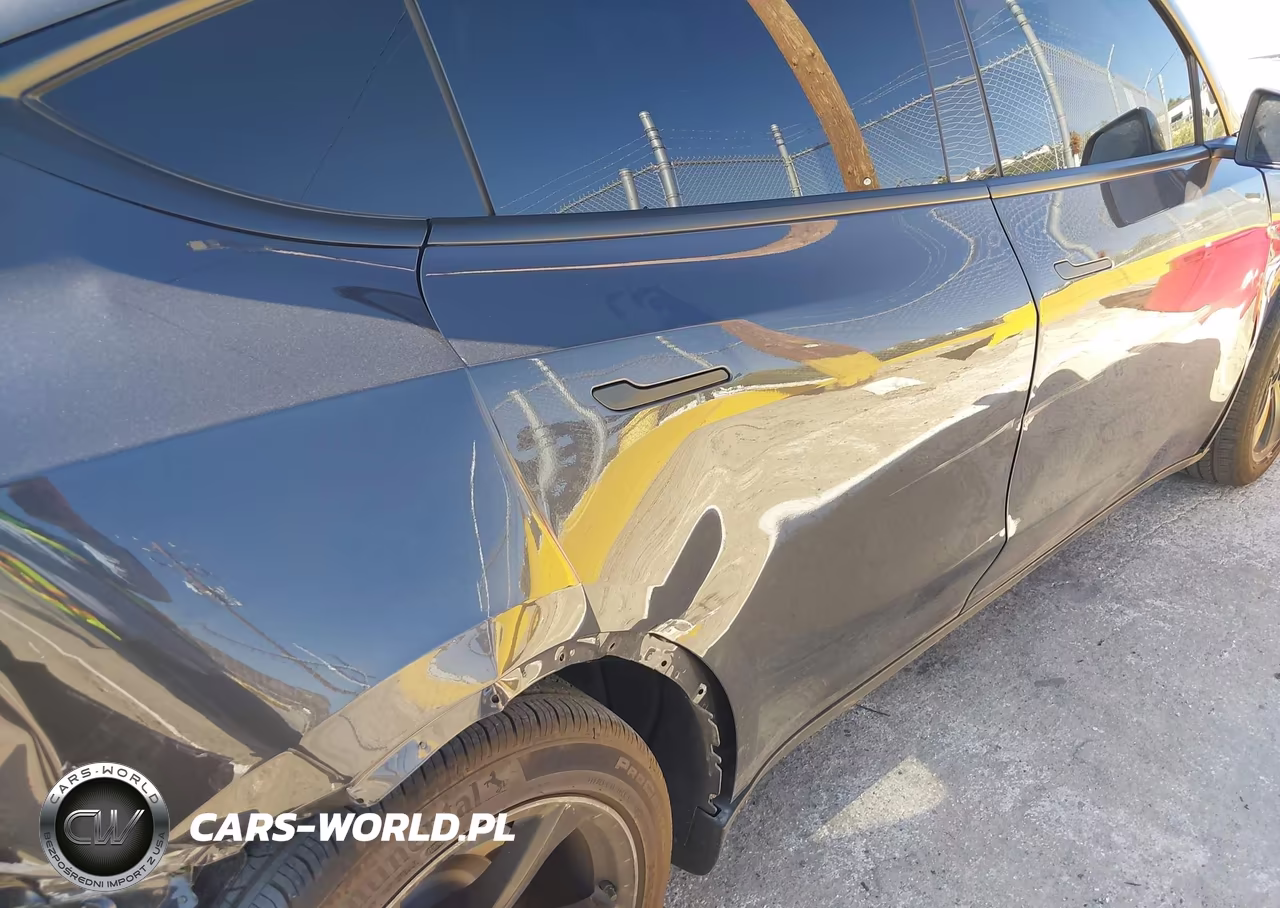 2026 Tesla Model Y Premium Rear-Wheel Drive-Rear-Wheel Drive VIN:7SAYGDED7TF525762 - 22
