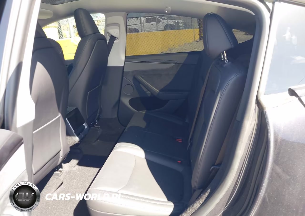2026 Tesla Model Y Premium Rear-Wheel Drive-Rear-Wheel Drive VIN:7SAYGDED7TF525762 - 8