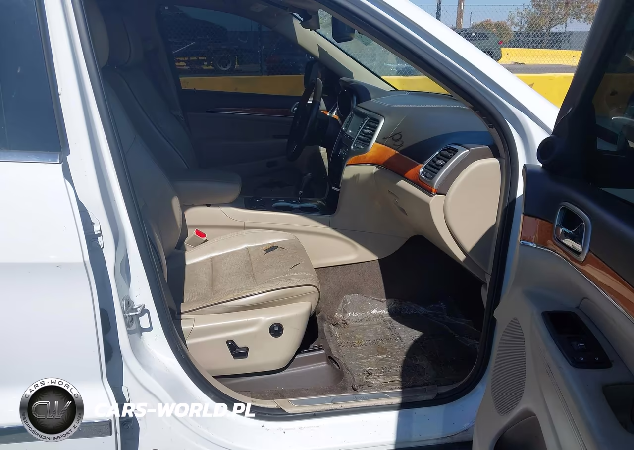 2013 Jeep Grand Cherokee Overland VIN:1C4RJFCT2DC525174 - 5