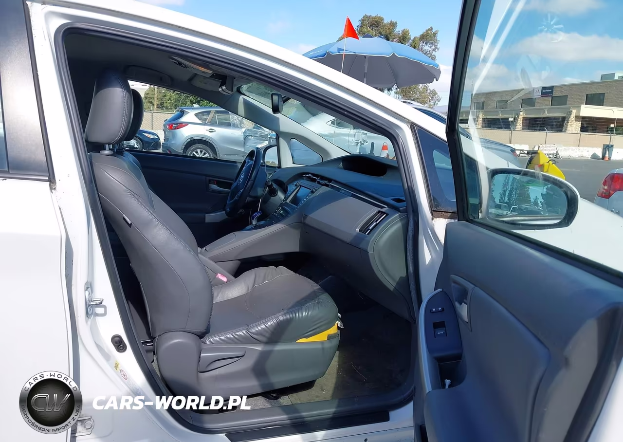 2010 Toyota Prius V VIN:JTDKN3DU1A0107312 - 5