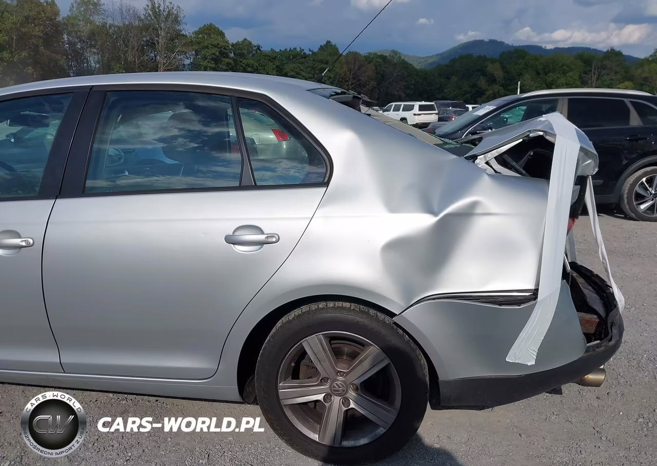 2010 Volkswagen Jetta S VIN:3VWJZ7AJ7AM002799 - 14