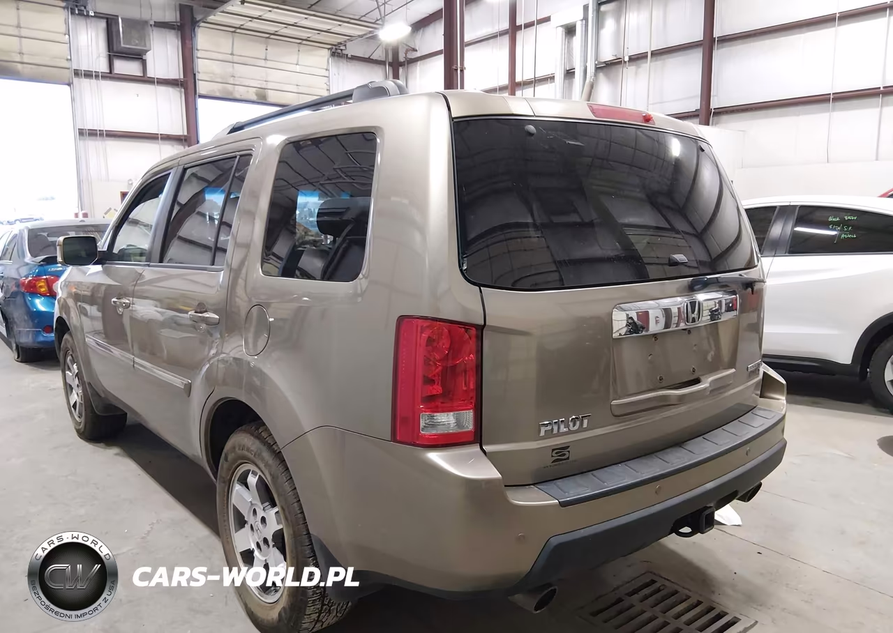 2009 Honda Pilot Touring VIN:5FNYF48919B018145 - 3