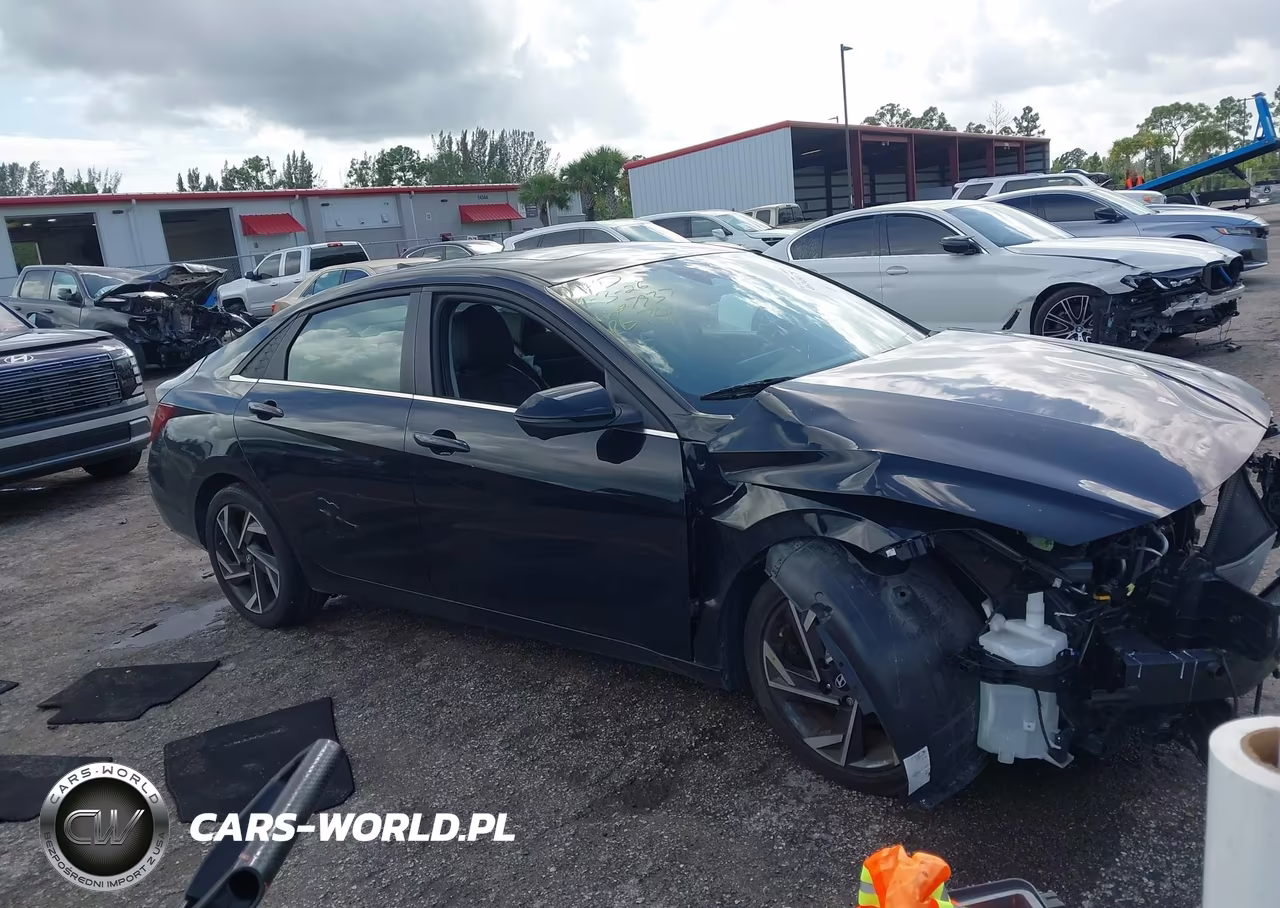 2024 Hyundai Elantra Limited
