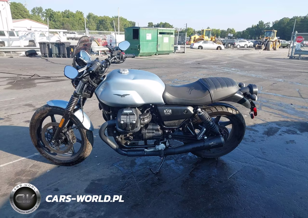 2021 Moto Guzzi V7 Stone VIN:ZGUKZUA03MM000221 - 13