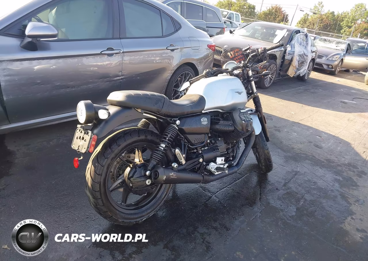 2021 Moto Guzzi V7 Stone VIN:ZGUKZUA03MM000221 - 4