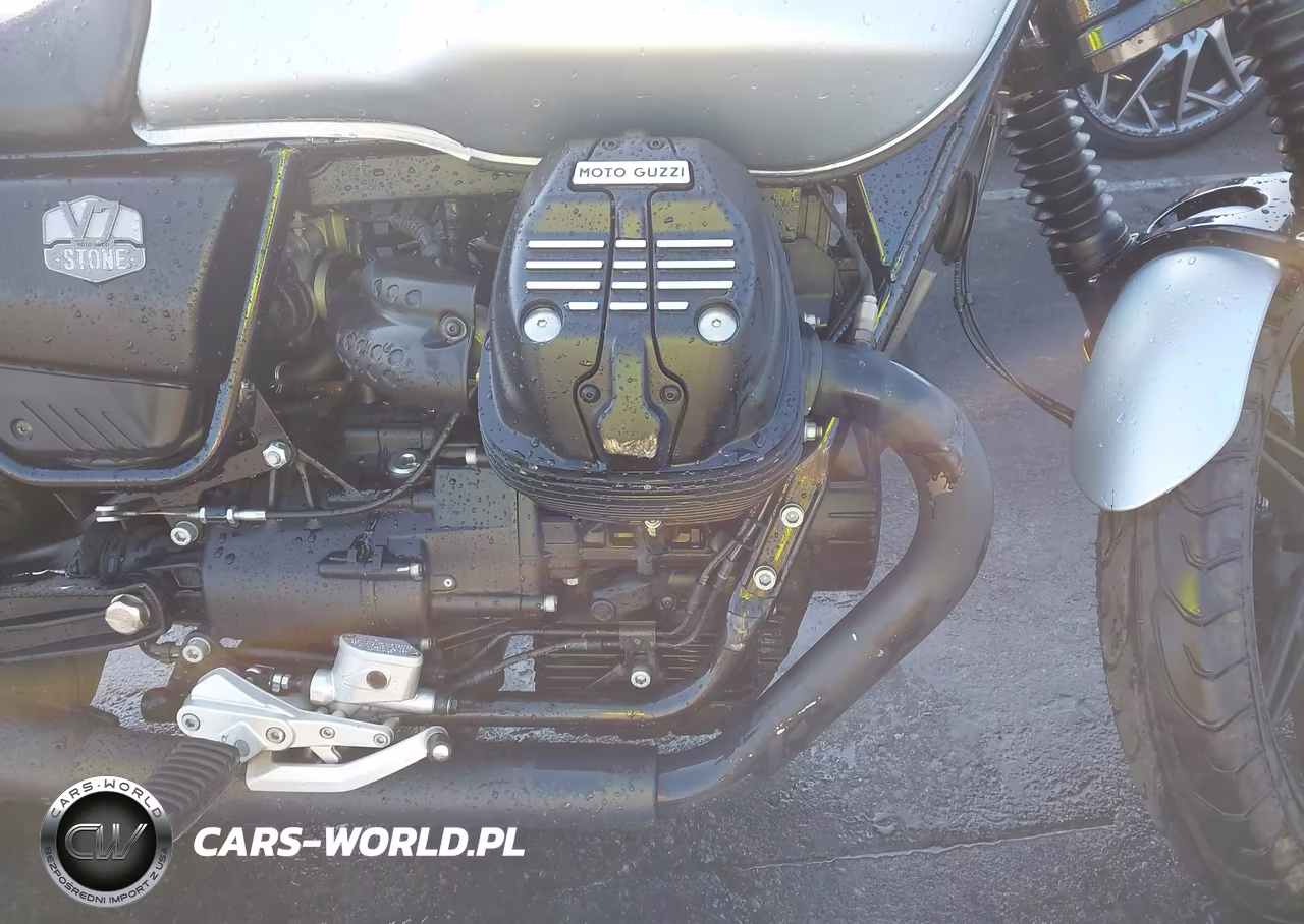 2021 Moto Guzzi V7 Stone VIN:ZGUKZUA03MM000221 - 8