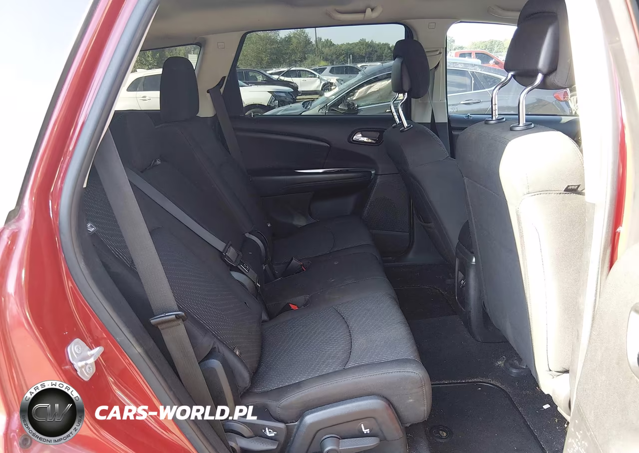 2018 Dodge Journey Se VIN:3C4PDCAB8JT273812 - 8