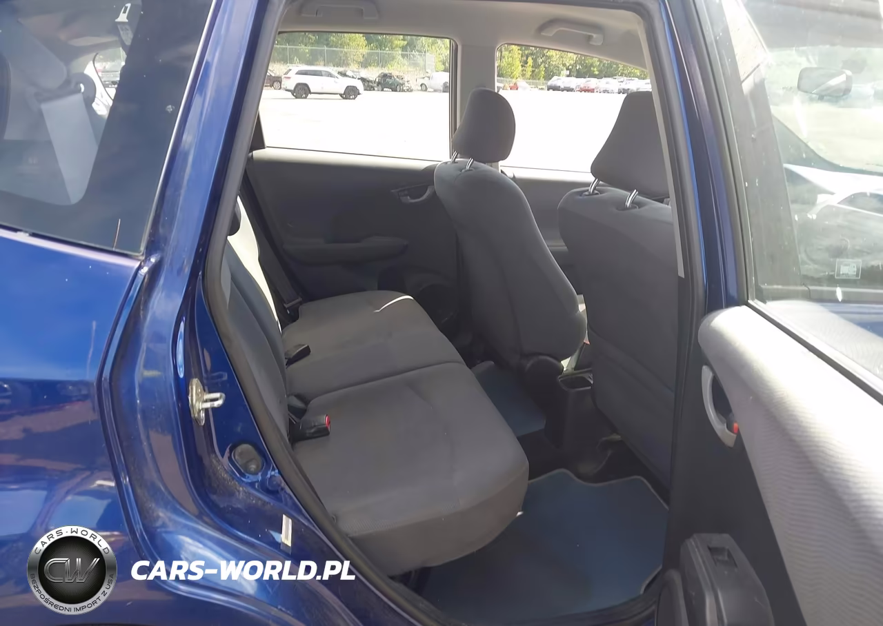 2011 Honda Fit VIN:JHMGE8H34BC006722 - 8