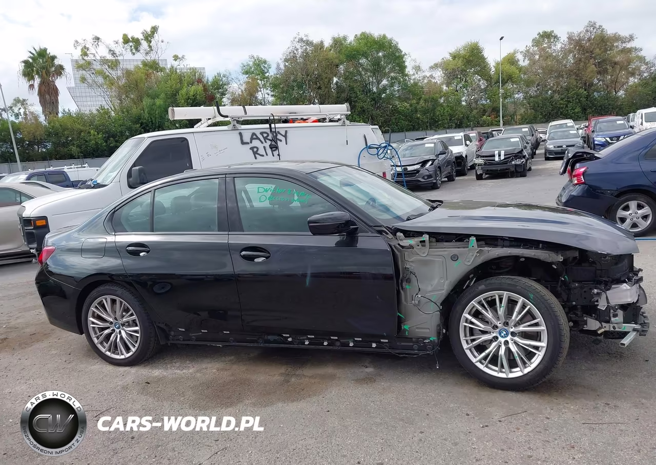 2023 BMW 330E VIN:3MW39FF01P8C80294 - 14