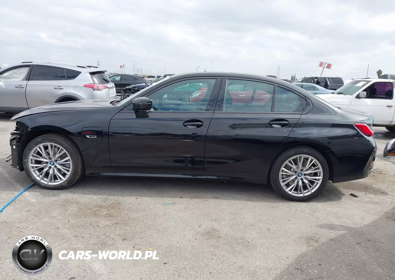 2023 BMW 330E VIN:3MW39FF01P8C80294 - 3
