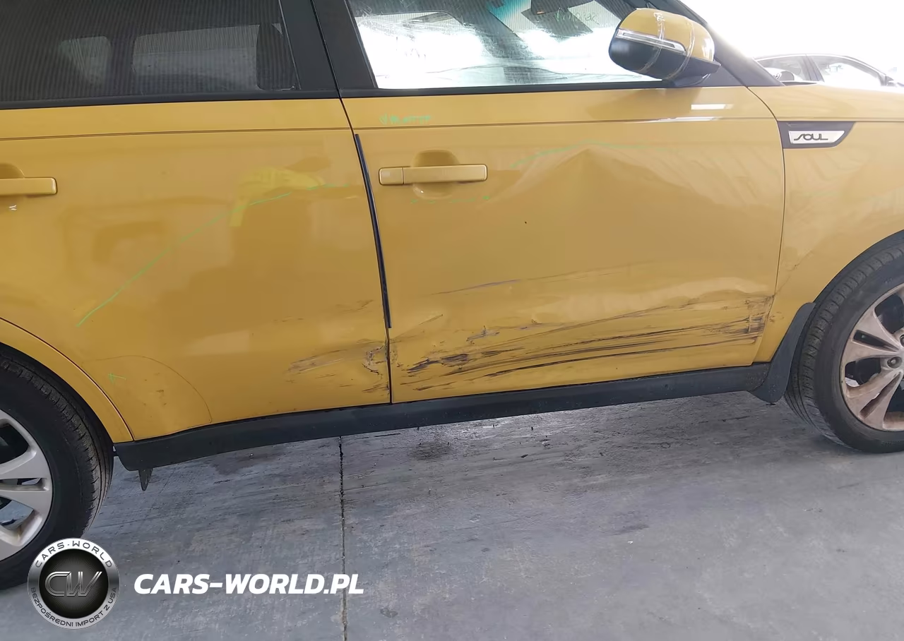 2014 Kia Soul + VIN:KNDJP3A55E7023655 - 6