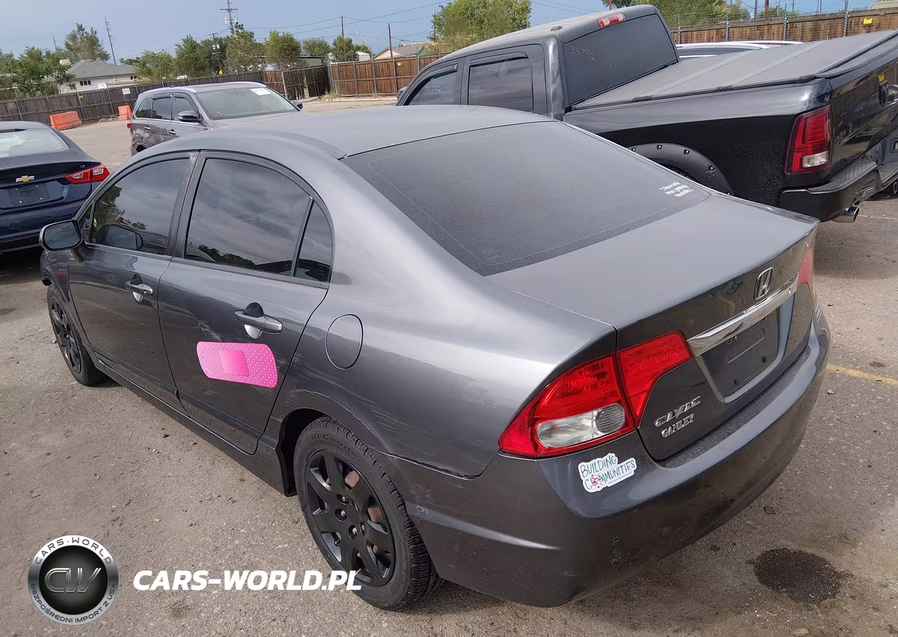 2010 Honda Civic Lx VIN:2HGFA1F51AH325741 - 3