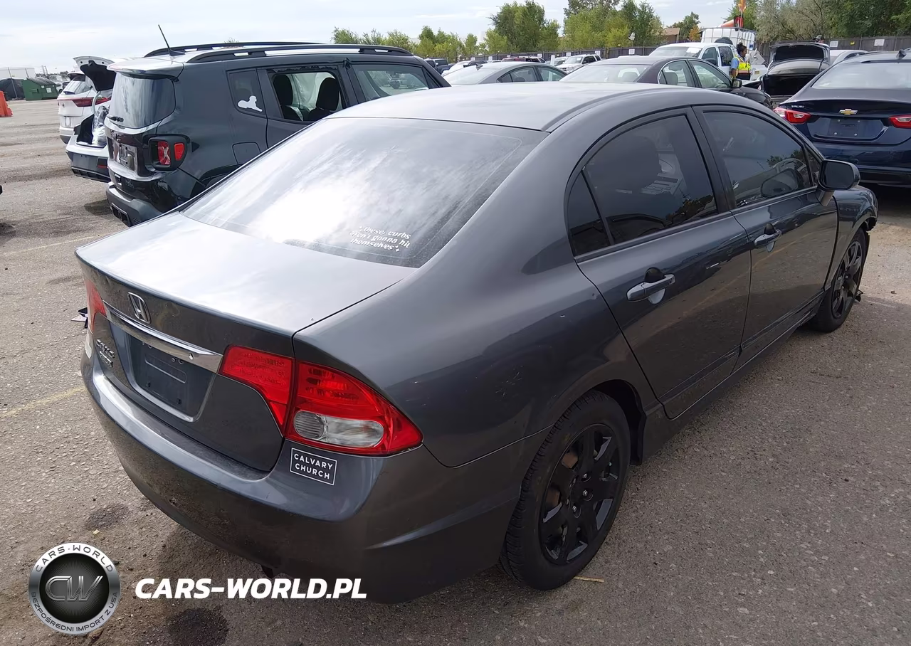 2010 Honda Civic Lx VIN:2HGFA1F51AH325741 - 4