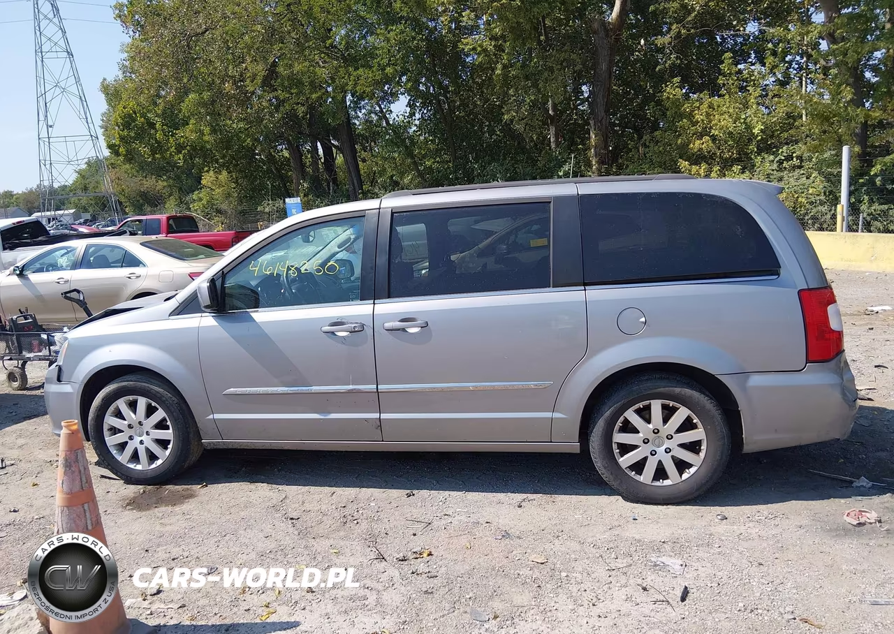 2016 Chrysler Town & Country Touring VIN:2C4RC1BG1GR231262 - 14