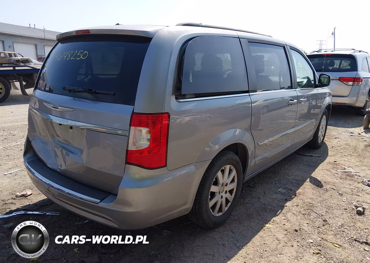2016 Chrysler Town & Country Touring VIN:2C4RC1BG1GR231262 - 4